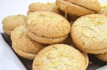 Εργολάβοι - Αμυγδαλωτά (κιλό)