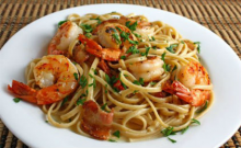 Γαριδομακαρονάδα