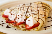Κρέπα Κρέμα Patisserie - Philadelhia - Μαρμελάδα Φράουλα - Μπισκότο Petit Beurre