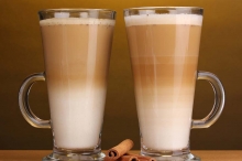Latte Macchiato + ΔΩΡΟ 1 Νερό 500ml