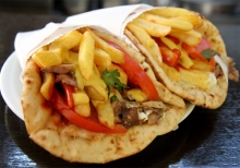 Πίτα με Σουβλάκι Χοιρινό