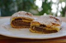 Μπουγάτσα Κωνσταντινούπολης με Πραλίνα Σοκολάτας (γίγας)