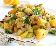 Πατατοσαλάτα Βραστή με Ψιλοκομμένο Κρεμμυδάκι