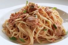 Μακαρονάδα Τόνος