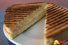 Toast Διπλό Τυρί