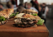 Focaccia Γύρος Κοτόπουλο