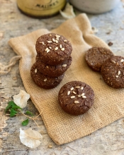 Cookies με Χαρούπι και Σοκολάτα