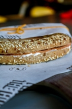 Κουλούρι Ολικής Άλεσης με Γαλοπούλα και Philadelphia