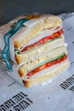 Προζυμένιο Ψωμί με Γαλοπούλα