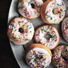 1 Καφές επιλογής + 1 Mini Donut Box