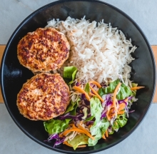 3 Healthy Meals επιλογής + 1 Coca-Cola 1lt επιλογής