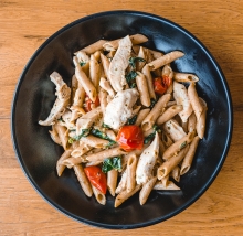 Ζυμαρικά Κοτόπουλο - Σπανάκι