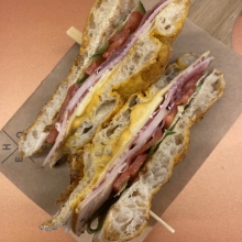Bomba Pinsa Toast