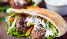 Κυπριακή Πίτα Μπιφτέκι Μοσχαρίσιο