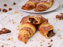 1 Freddo Espresso + 1 Κρουασάν επιλογής