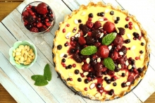 Τάρτα Red Velvet με Κρεμέ Φρούτα του Δάσους