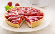 Τάρτα Strawberry with Milk Chocolate Ganache