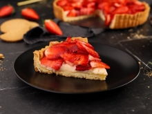 Τάρτα Μάνγκο, Passion Fruit με Φρέσκες Φράουλες