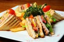 Club Sandwich Λαχανικών