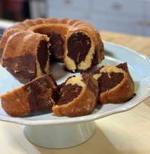 1 Καφές επιλογής + 1 Κέικ επιλογής