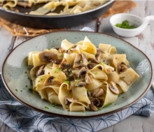 Παπαρδέλες με Πιπεριές και Μανιτάρια