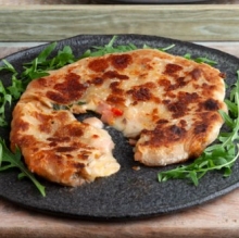 Flatbread Μακρύ με Γαλομυζήθρα