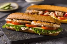Sandwich Λαχανικών με Κοτόπουλο