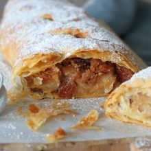 Strudel Μήλο - Σταφίδα