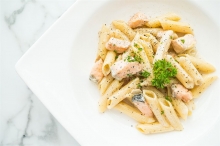 Ζυμαρικά Penne Al Salmone Fresca