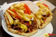 Πίτα Σικάλεως Light με Καλαμάκι Χοιρινό