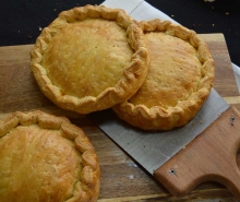 Πίτα Τριπλό Ζαμπόν - Τυρί