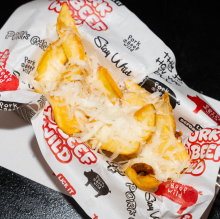 Τηγανητές Dipper Πατάτες με Καπνιστή Γραβιέρα