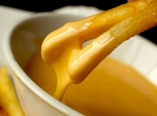 Πατάτες με Σως ή Γιαούρτι ή Τυρί