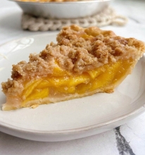 Apple Crumble Pie