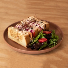 Sando Crispy Chicken Sandwich