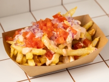 Loaded Fries Mac Sauce - Tomato - Onion
