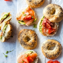 Bagel με Αυγά Ποσέ