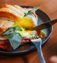 Ποσέ Αυγά σε Κρουασάν