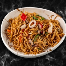 16.Seafood Spicy Noodles
