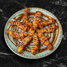 204.Crispy Chicken with Teriyaki Sauce and Sesame Mix