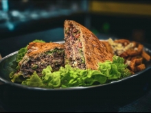 Πίτα Φωλιά Μπιφτέκι Προβατίνας