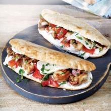 Κυπριακή Πίτα με Κεμπάπ