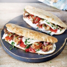 Κυπριακή Πίτα με Μπιφτέκι Μοσχαρίσιο