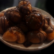 Λουκουμάδες Πραλίνα