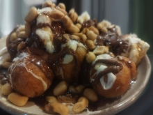 Λουκουμάδες Snickers