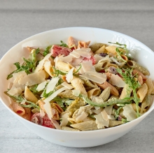 Μακαρονοσαλάτα