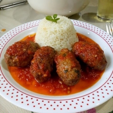 Σουτζουκάκια με Ρύζι