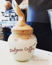 Dalgona Coffee Ζεστός