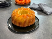 Σπιτικό Κέικ Μανταρίνι με Γλάσο Μανταρινιού Κομμάτι