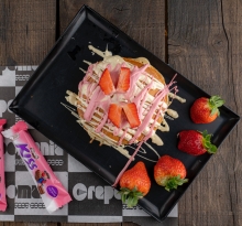 Φτιάξε τα Δικά σου Pancakes με 2 Πραλίνες